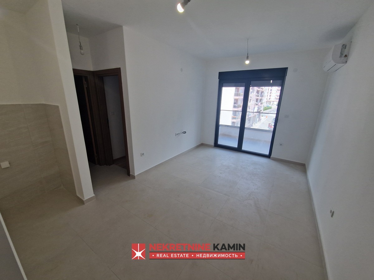 Na prodaju jednosoban stan 38m2, Rozino, Budva